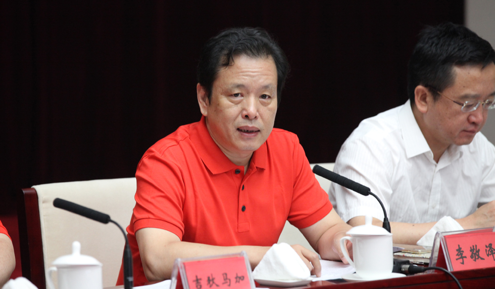 8月2日，評(píng)委會(huì)副主任李敬澤主持終評(píng)會(huì)