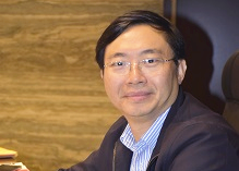 王林：童年萬(wàn)花筒——近年來(lái)兒童小說(shuō)的題材開掘近五年的兒童小說(shuō)無(wú)論是在新題材的拓寬還是在老題材的挖掘上，都比過(guò)去有很大拓展。[詳細(xì)]