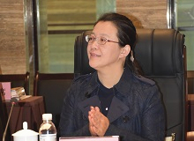 李利芳：更好地書寫中國(guó)童年精神我們需要在總結(jié)既有成績(jī)的基礎(chǔ)上，著力解決好發(fā)展不平衡不充分的問(wèn)題，開辟新的發(fā)展道路。[詳細(xì)]