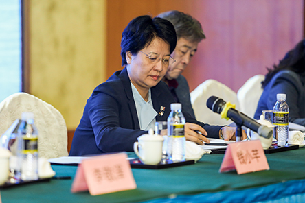 海南省委常委、宣傳部部長肖鶯子致辭