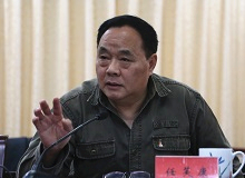 任芙康：文學(xué)批評(píng)要講真話、抒正氣很久以來(lái)的文學(xué)評(píng)論，被看作車的兩個(gè)輪子，鳥(niǎo)的一雙翅膀，比喻動(dòng)聽(tīng)，但顯然過(guò)時(shí)。[詳細(xì)]