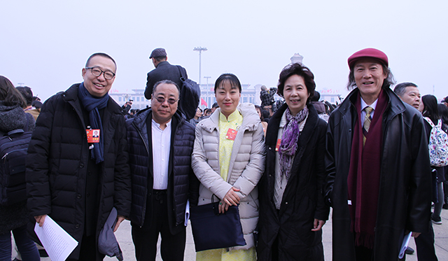 政協(xié)委員潘魯生、尹力、盛小云、范小青等