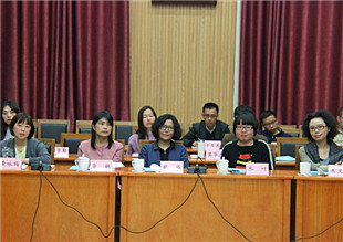 70后女作家:接納傳統(tǒng),敏于時代