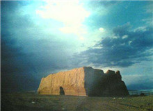 明湖讀書會｜《哈蜜的廢墟》：創(chuàng)傷傳遞、復(fù)仇與療愈現(xiàn)代小說不再追逐明晰的中心思想，更迷戀發(fā)散和輻射……[詳細(xì)]