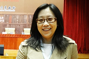 中短篇小說獎：《白熊》作者：蘇蘭朵（滿族）         獲獎感言　　寫小說有很多條路可以走，時至今日，我也不清楚自己是否走在那條對的路上。這里的“對”與是否通向成功無關(guān)，只與是否適合于我有關(guān)。那部帶著我的體溫與氣息、展現(xiàn)著只屬于我的審美和價值觀的小說，始終沒能出現(xiàn)。我像個挖著寶藏的盲人，不停地在尋找著入口，每一次挖掘都認(rèn)真而用力……