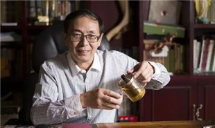 范穩(wěn)：脫貧攻堅戰(zhàn)，作家不缺席