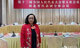 全國人大代表、國家級(jí)非物質(zhì)文化遺產(chǎn)代表性項(xiàng)目傳承人蔚縣剪紙第三代傳承人周淑英