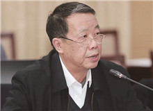 胡平：《講話》精神的發(fā)揚(yáng)光大《講話》是毛澤東同志影響最深遠(yuǎn)的著作之一，文藝界從未間斷過對(duì)其精神的學(xué)習(xí)、理解和貫徹。[詳細(xì)]