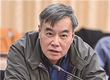 潘凱雄：“文藝批評(píng)是一個(gè)復(fù)雜的問題”《講話》明確指出：“文藝界的主要的斗爭(zhēng)方法之一，是文藝批評(píng)。”文藝批評(píng)就要褒優(yōu)貶劣……[詳細(xì)]