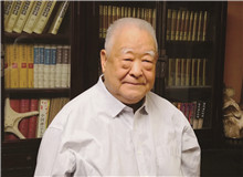 【徐懷中】	汪守德丨《以一顆真正的文學(xué)之心寫作》；	董夏青青丨《<牽風(fēng)記>：“回返未來”的美學(xué)呼喚》。