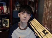 枯玄：網(wǎng)文漫改，好“?！北Ｊ烀芗耐婀Ｒ约皩F(xiàn)實生活的熱點時事改編成段子融合進我的小說中……[詳細]