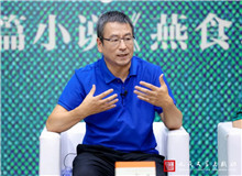 白巖松：中國人的飲食是和人生打通的　　葛亮是在回望的過程中去撿拾中國人最好的規(guī)矩、道德、情理和情感。對！這就是葛亮。[詳細]