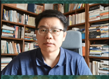 陳濤：以日常與瑣碎書寫宏大開闊的主題不同家族的開枝散葉，各自人生的縱橫走向，全都匯聚成了一條寬闊奔涌的大河……　[詳細(xì)]