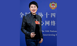 全國政協(xié)委員，中國國家話劇院一級演員張凱麗
