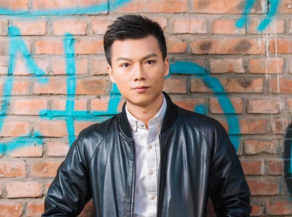 作者簡介：陳楸帆，男，1981年生。中國作家協(xié)會科幻文學(xué)委員會副主任，耶魯大學(xué)訪問學(xué)者，科幻作家。