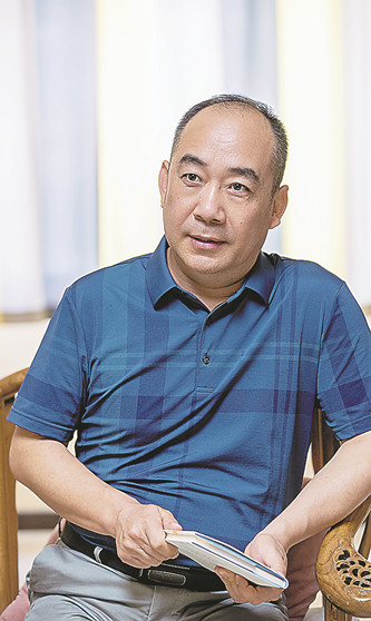 桫欏(《詩(shī)選刊》主編、中國(guó)作協(xié)網(wǎng)絡(luò)文學(xué)委員會(huì)委員)