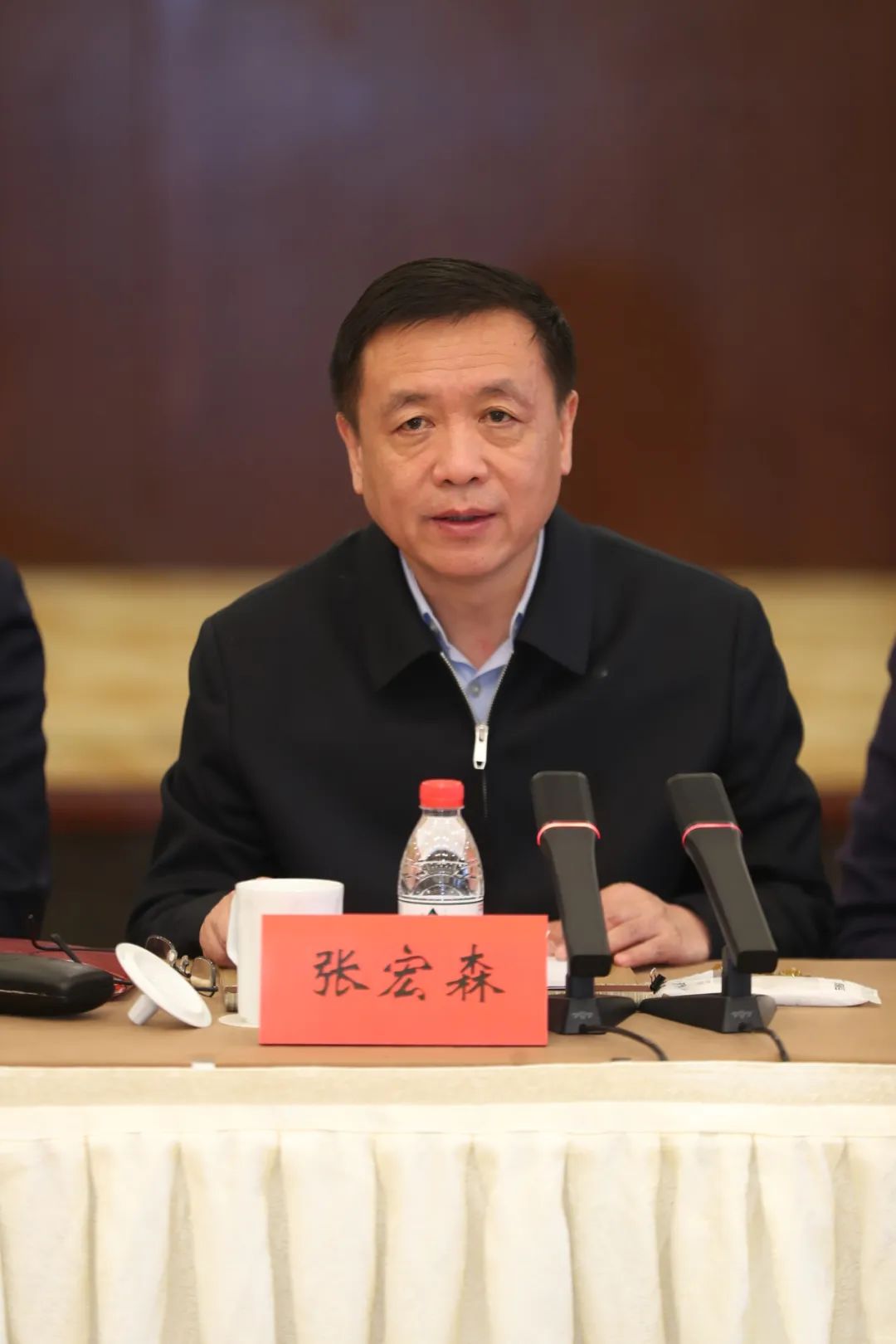 中國作協(xié)黨組書記、副主席、書記處書記張宏森講話