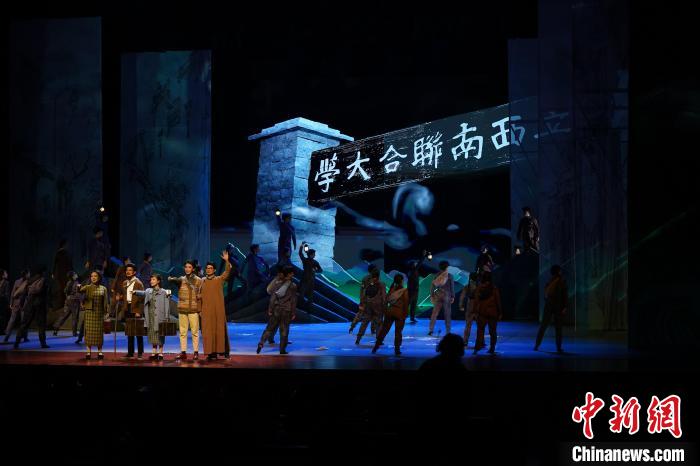 圖為演出現(xiàn)場(chǎng)。中新網(wǎng)記者劉冉陽(yáng) 攝