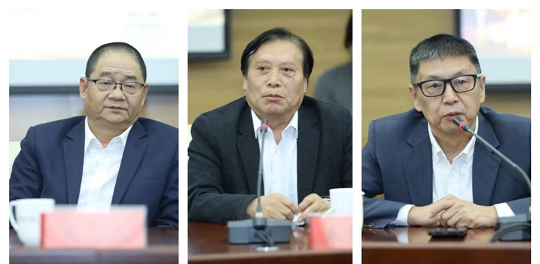 吳志良、朱壽桐、姚風(fēng)發(fā)言