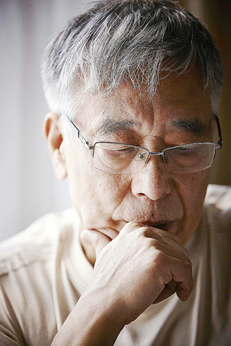 王晉康，科幻作家、高級工程師。代表作有長篇小說《類人》《蟻生》，短篇小說集《替天行道》《生命之歌》《豹》等。代表作《水星播種》入圍2024年雨果獎最佳長中篇小說。