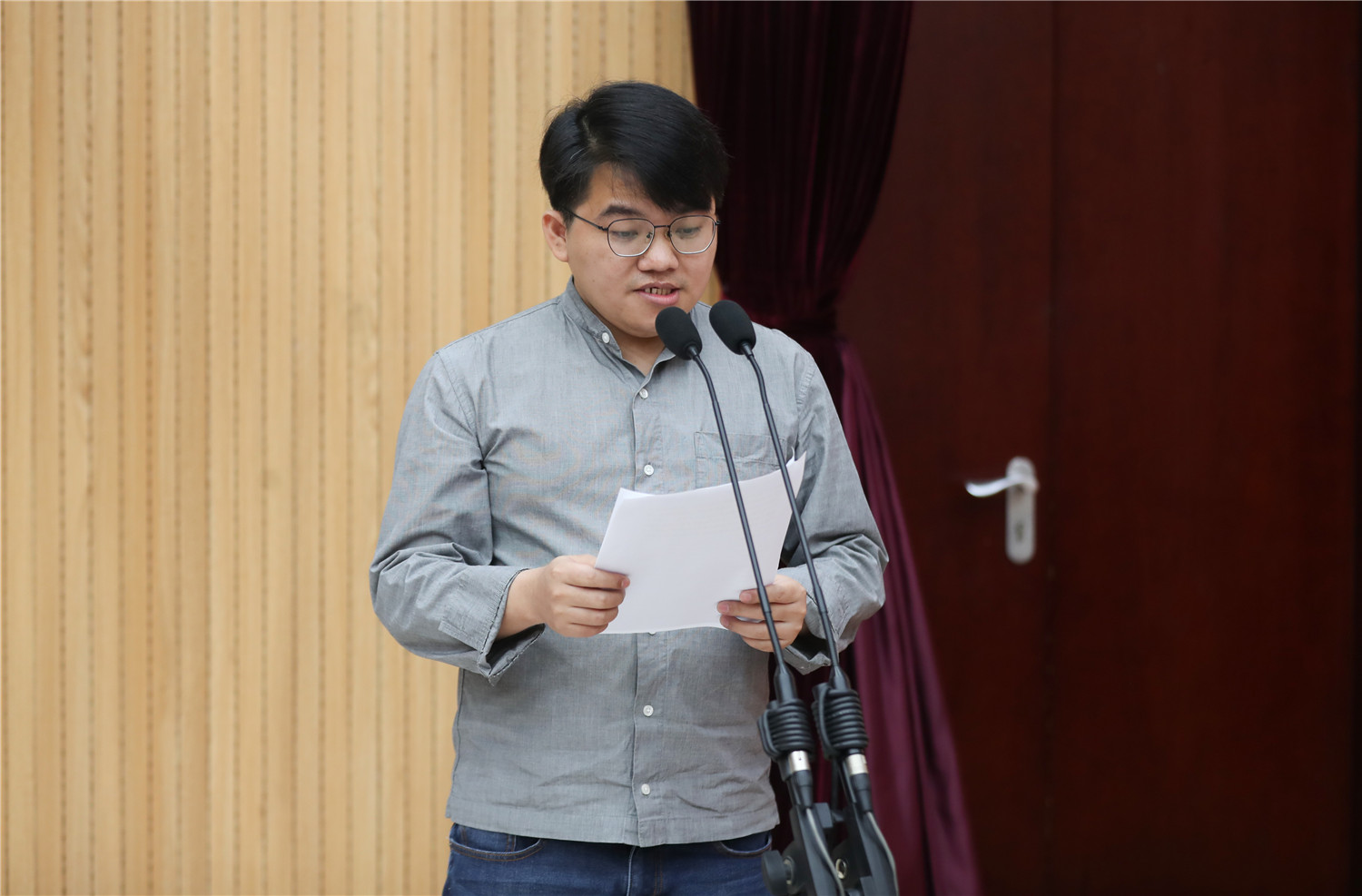 學(xué)員代表何榮、朗嘎扎西、林為攀在結(jié)業(yè)典禮上先后發(fā)言