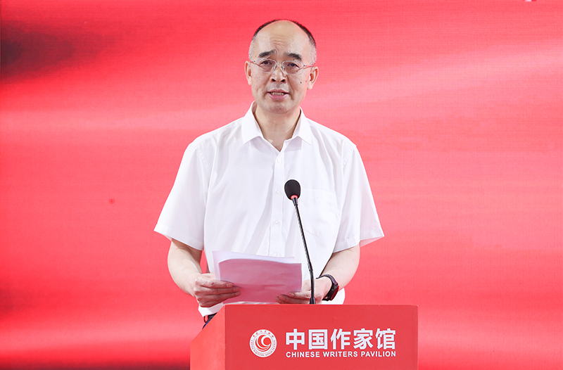 吳義勤在開(kāi)館儀式上致辭