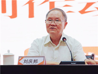 《花燈調(diào)》是我創(chuàng)作的理想，還是我人生的理想