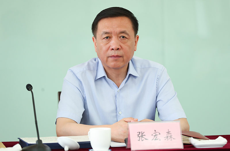 中國(guó)作協(xié)黨組書記、副主席張宏森出席結(jié)業(yè)典禮