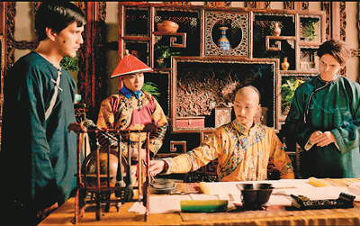 格列柯的形式語言極為獨特，喜歡自由地將形體拉長變形，動感十足，情感激越，帶有強烈的表現(xiàn)性與主觀性。圖為格列柯《年輕紳士肖像》。