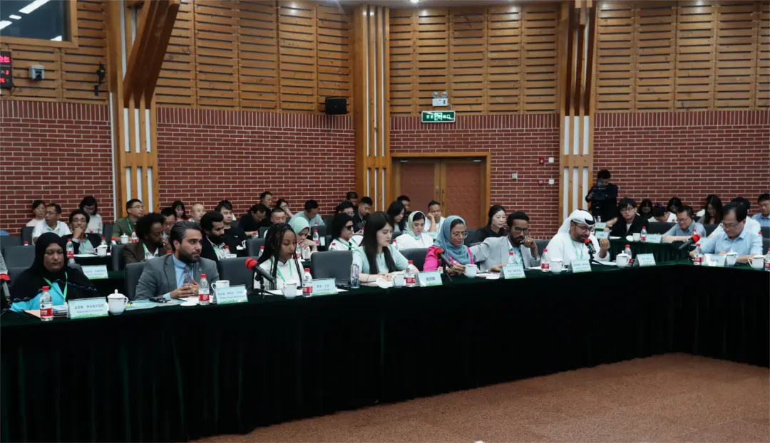 座談會(huì)現(xiàn)場