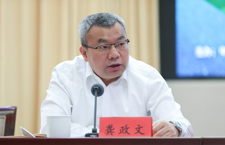 湖南廣播影視集團（臺）黨委書記、總編輯龔政文