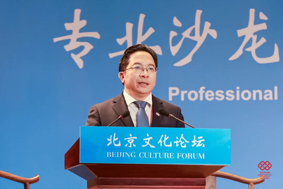北京市文聯(lián)黨組副書記、常務副主席馬新明