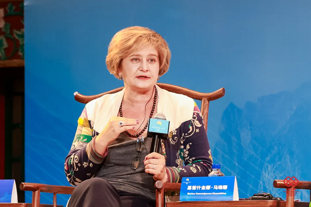 俄羅斯戲劇藝術(shù)學院副校長、培訓與戲劇課程中心主任基留什金娜·馬琳娜（Marina Gennadyevna Kiryushkina）