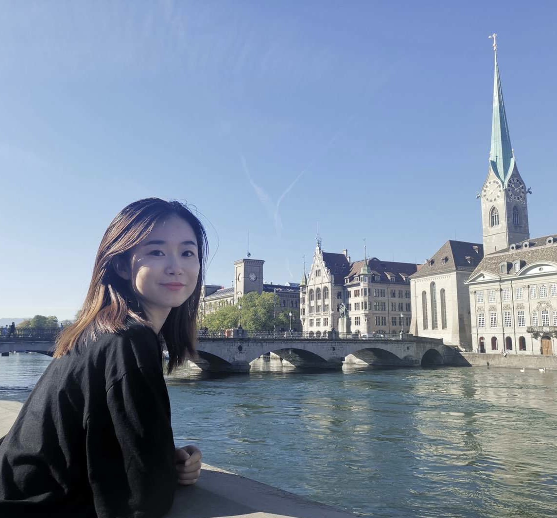 個人簡介：傅煒如，1992年生于杭州，香港理工大學(xué)碩士。中國報告文學(xué)會員，浙江省作協(xié)會員。有作品見于《人民文學(xué)》《中國作家》《文藝報》等，著有長篇報告文學(xué)《錢塘一家人》?，F(xiàn)為文學(xué)刊物編輯。入選浙江省第十批“新荷計劃”人才庫。