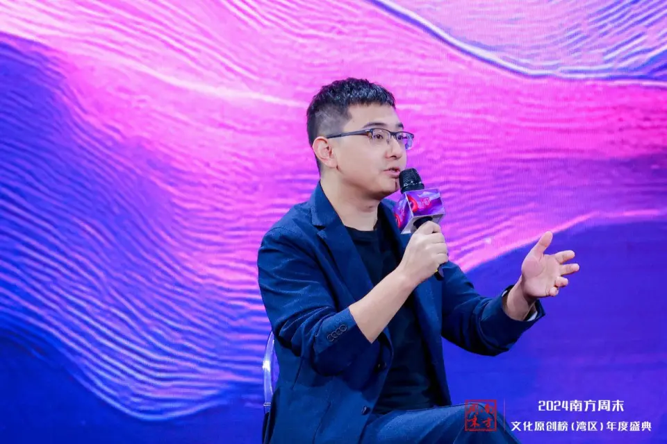 六神磊磊最早憑借解讀金庸小說的自媒體文章成名，近年開始解讀唐詩。