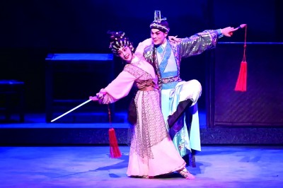 新編粵劇《竹林愛(ài)傳奇》在香港藝術(shù)節(jié)上演。資料圖片